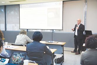 专家示警 盗版机上盒藏高风险