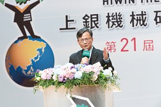 評審會召集人／臺灣大學終身特聘教授黃漢邦 未來投稿 要結合最新科技