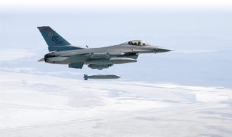 我国採购最强AGM-154C遥攻弹药延宕  空军2度致函美方催促交货