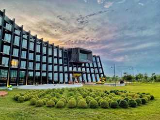 故宮南院小編超夯「立委想挖角」院長曝薪水：保證惜才