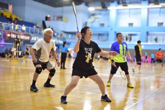 清晨盃》3P組讓長者也能享受羽球樂 大會轉播留回憶