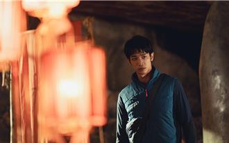 机器狂当、惊见黑巨蛇！《黄衣小飞侠》片场莫名怪事连环来