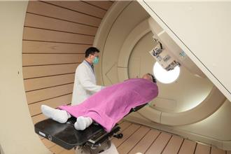 醫學會爭取兒癌質子治療納健保 最快下半年送入共擬會