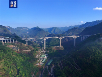 刷新多项世界纪录！贵州纳晴高速六枝特大桥今日合龙