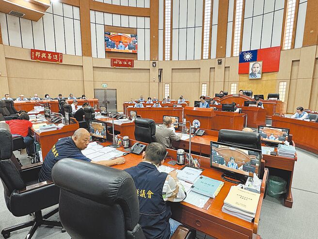 金門縣金城國中命題不當風波持續延燒，也成14日金門縣議會質詢焦點。（于家麒攝）