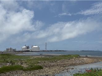 搭橡皮艇观音海域抢滩上岸 陆籍父子坚称投奔自由