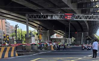 台鐵香山=新竹事故！「6旬婦闖軌道」遭區間車撞擊 送醫無大礙