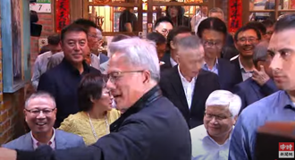 黃仁勳宴請科技大老「供應鏈非常拚命」   仁寶董座首出席樂開懷