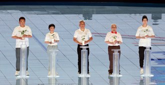 世壯運》開幕典禮大巨蛋登場 黃仁勳、張艾嘉5代表點燃聖火