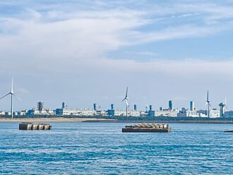 又見陸橡皮艇偷渡 自首才發現