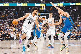 賈瑪莫瑞抱病衝 金塊逼出G7