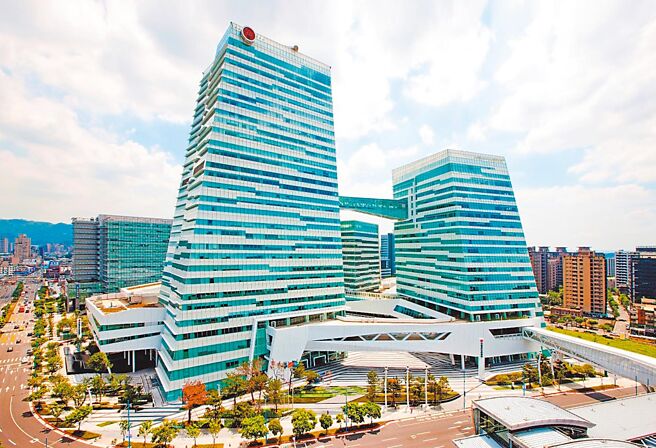 中信金控16日举行法人说明会。图／中信金提供