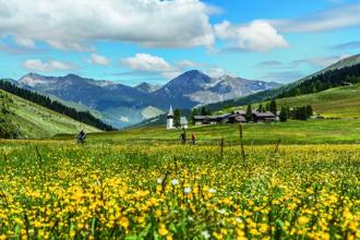 瑞士旅游攻略！无人知晓的夏日秘境「格劳宾登」一次走进冰川、峡谷的慢旅行