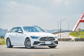 Mercedes-Benz C 300 Estate 视觉体感科技大满足
