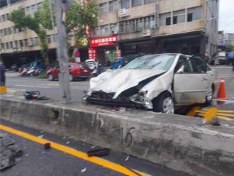 婦人接國小女兒遇死劫！只差5分鐘她沒了媽媽    晚上淚接惡耗