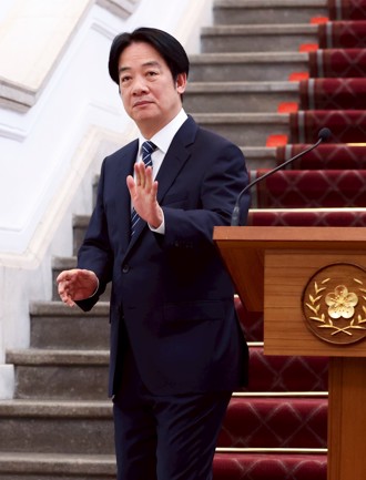 民眾黨評賴周年談話「自欺欺人」 黃國昌發千字文痛罵