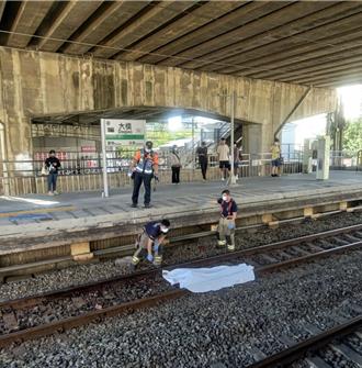 大橋火車站意外！退休消防員疑失足落軌 遭自強號撞擊身亡