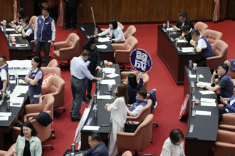 藍白力壓綠營  58：49通過核三廠延役公投案