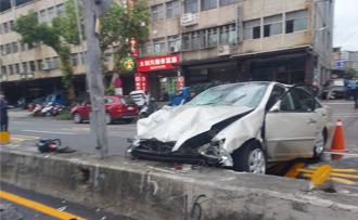 三峡车祸高龄驾驶惹议 北市议员吁效法东京设「反爆衝装置」