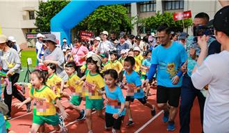 Run To Future 畢業生路跑好熱血 南彰17所學校、2千師生齊跑