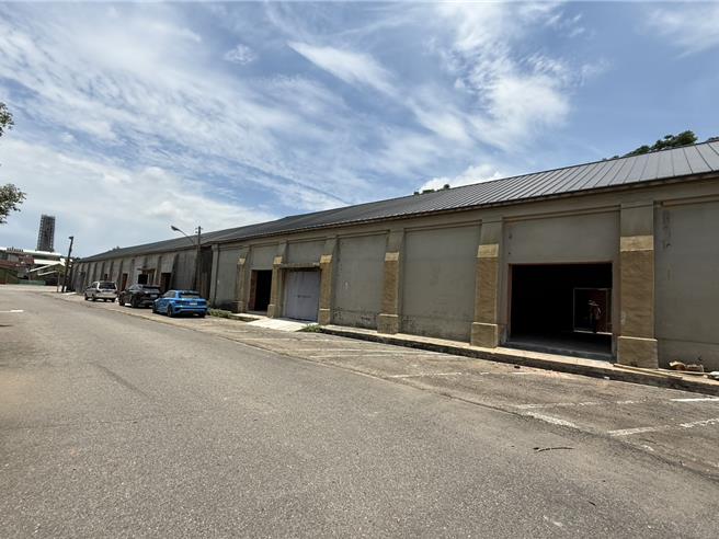 4棟砂糖倉庫完成修繕。（李京昇攝）