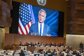 美衛生部長重批世衛組織「垂死」 籲各國跟進退出