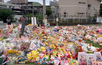 超過超商1個月進貨！三峽車禍祭品爆量、違停阻行人   網批太諷刺