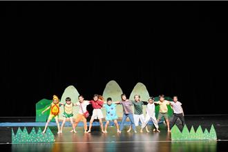 小蘿蔔頭發威！台東永安國小二生勇奪全國戲劇特優