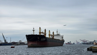 國安新漏洞！台灣海峽「換船」混入高雄港   陸男全台爽玩2個月自首