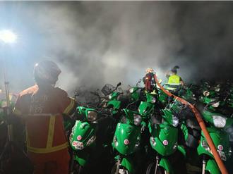 機車焚場！新店郵政總局101輛電動車遭燒毀  現場慘狀曝光