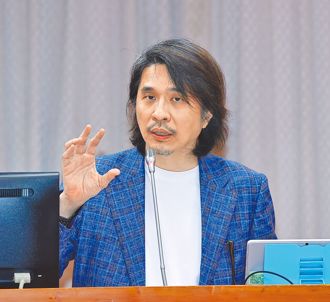 叶丙成泄性平案受害女个资道歉却少「3个字」 2度遭炎上：还在顾人设