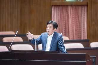 辦公室主任護航余文正還自爆「我們常去旅遊」 綠委吳琪銘回應了