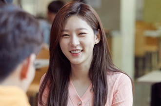 金賽綸是真的在打工！導演心疼「她聚餐只敢喝水」很怕被偷拍