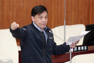 自爆「賴清德常和罷團開會」  綠議員洪健益臉書被出征