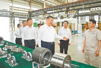 河南考察 習：把製造業搞好