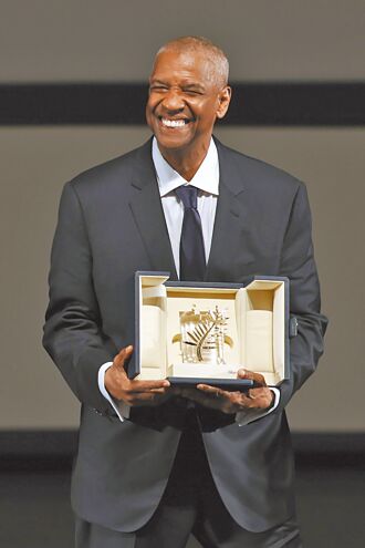 丹佐華盛頓驚喜領榮譽金棕櫚獎