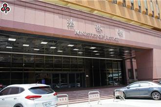 凌虐兒童致死罪最高死刑？ 法務部廣納意見擬增訂「不得假釋」