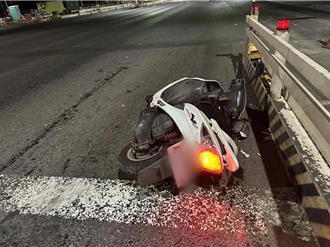 曾1天6摔！高雄市沿海二路再爆機車車禍 網怨：整天都施工