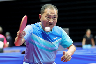 侯友宜首次參加國際賽事 最強桌球阿嬤也來應援