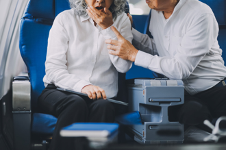 搭機嘴巴突爆血 竟是3天前拔牙害的！醫曝安全時間點