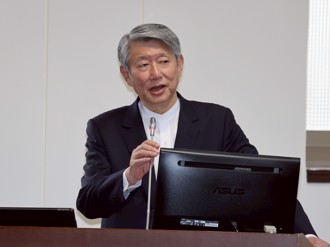 郭智輝被爆「用公帑送自家禮盒」 白委曝光發票支出細節