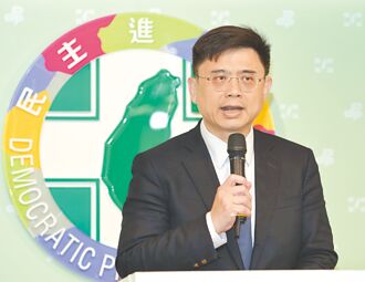 陆男偷渡 游台近2个月自首