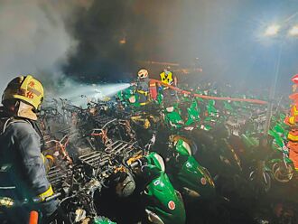 新店 疑電動機車自燃 101輛燒毀