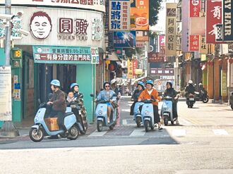 陸客五一遊金 引爆電動車亂象