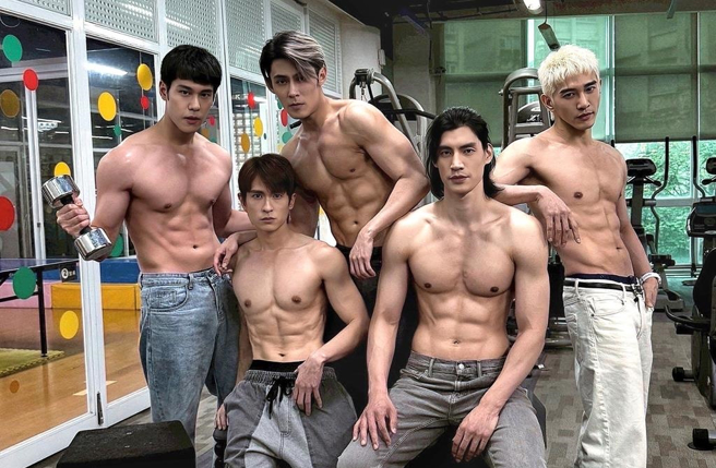 周予天（左起）、石知田、陳奕、羅宏正、張立昂操出6塊肌（達騰娛樂提供）