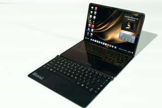 电脑也可以「折」！陆国产鸿蒙电脑问世 首款折迭屏亮相