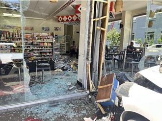 影》轿车清境下山撞进超商！女驾驶辩「踩不到煞车」酿2伤   