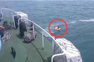 这次换大胆岛！陆男携游泳圈泅泳偷渡金门  海面上漂浮遭活逮