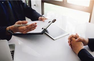 為什麼在招聘APP找不到工作？ 陸媒調查：寒門子弟更難