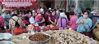 客庄飄東南亞魅力 竹縣新埔邀民包馬來西亞娘惹粽